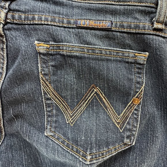 Wrangler Jeans Womens 9/10 x36 Q Baby No Gap Waistband Stretch Riding Denim Good - Picture 5 of 15